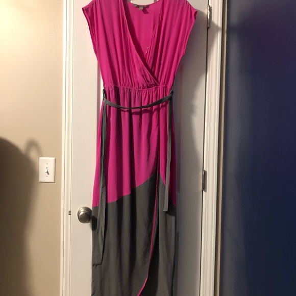 BCBGMaxAzria Dresses & Skirts - Bcbg pink and grey dress